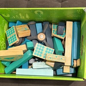 Magnetic Wooden Building Blocks Set - Teal & Blue